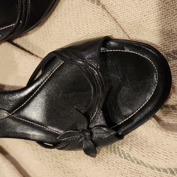 Cole Haan kitten heel slide 8 1/2 vintage style - Picture 2 of 10